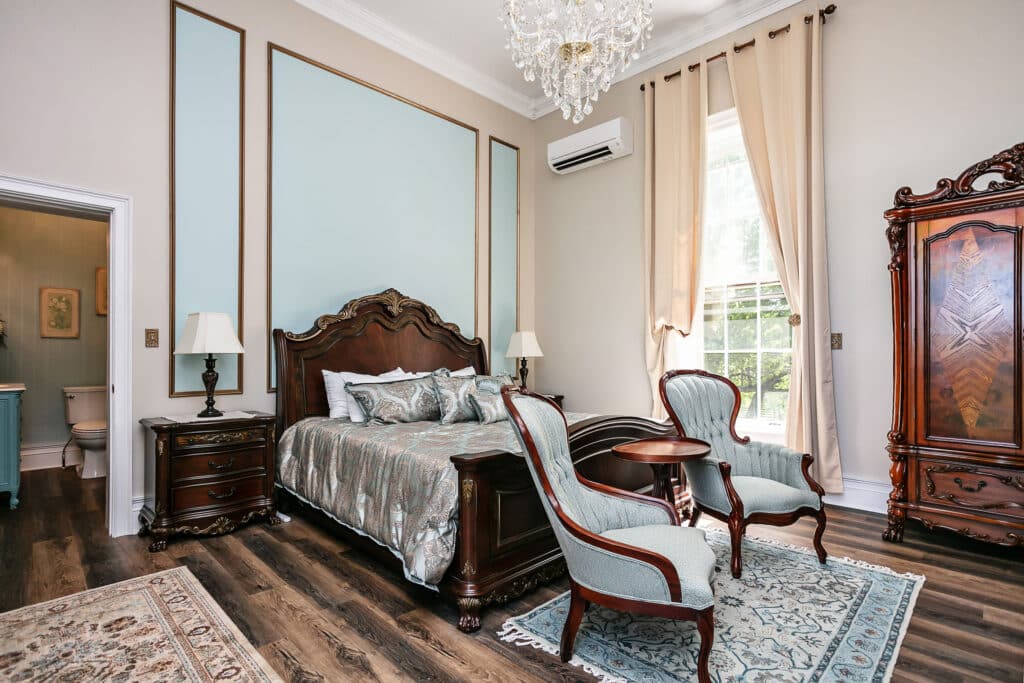 One of the guest rooms at our Bed and Breakfast in Kentucky, the perfect place for your honeymoon getaway.