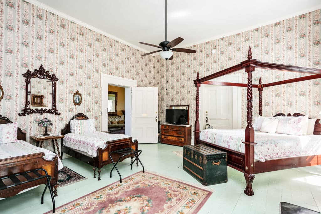The Harriet Beecher Stowe room at our Kentucky Horse Farm B&B.